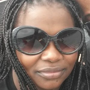 Meet your Posher, Jasmine